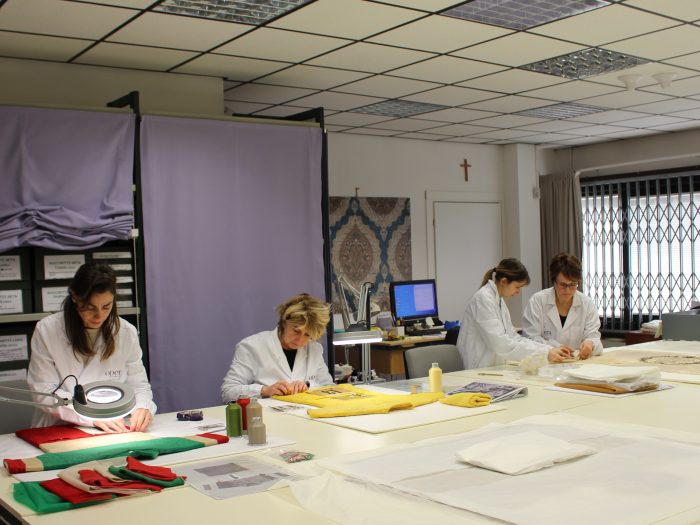 Gino Bartali, a Siena le maglie donate e benedette