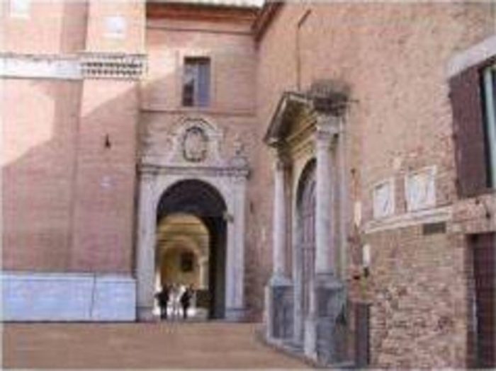 Siena: stazione Carabinieri San Francesco, il Comune subentra nella gestione dell&rsquo;immobile
