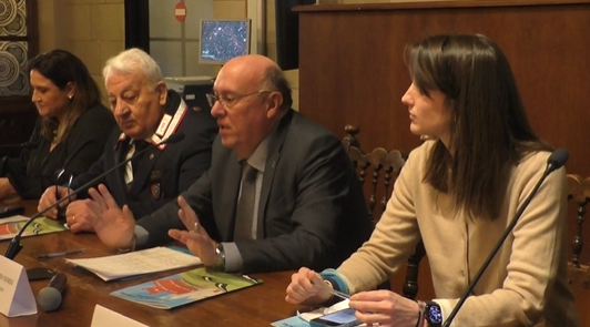 Siena: "la giornata di Caterina e Bernardo", piccolo manuale sulle regole della strada dedicato agli studenti