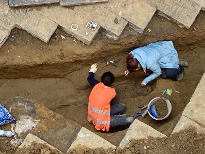 Siena, ritrovato uno scheletro umano in pieno centro