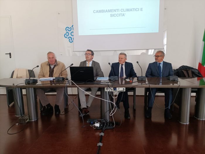 Siccit&agrave; e risorsa idrica, confronto alla Camera di Commercio di Siena: "Serve regia nazionale"