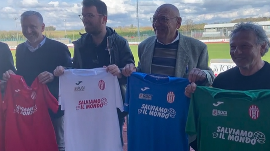 Colle di Val d'Elsa, successo per l'iniziativa ambientale "Salviamo il Mondo"