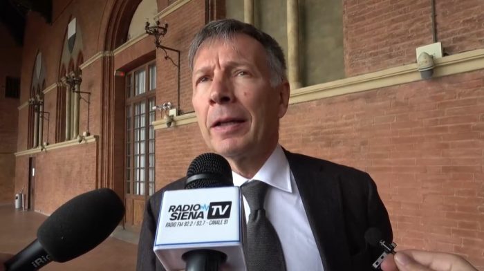 Comune di Siena: consiglio approva bilancio 2022. Maggioranza unita, opposizioni critiche