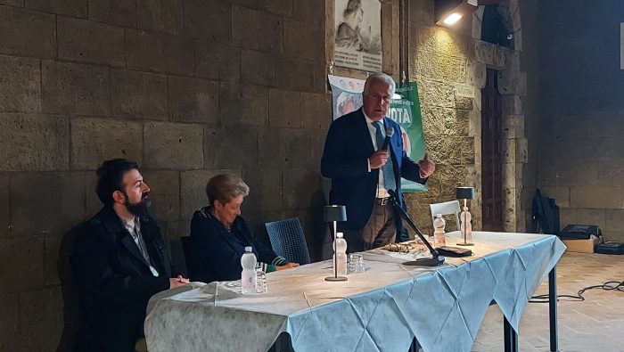 Amministrative, Pd fa quadrato intorno ad Anna Ferretti. Giani: "Pu&ograve; far uscire Siena dall'immobilismo"