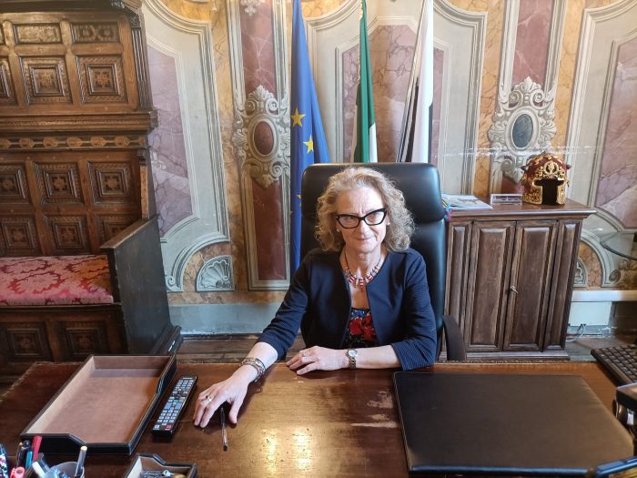 Siena: il nuovo sindaco Nicoletta Fabio fa il suo ingresso in Comune, ma De Mossi non c'è