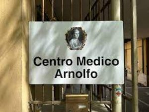 Colle: Centro medico Arnolfo sceglie la strada dell’innovazione. Ricette e appuntamenti on line