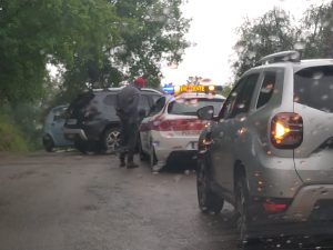 Incidente tra due auto in strada di Vignano