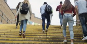 Siena, il 70% delle ragazze vuole proseguire gli studi dopo il diploma contro il 36% dei ragazzi