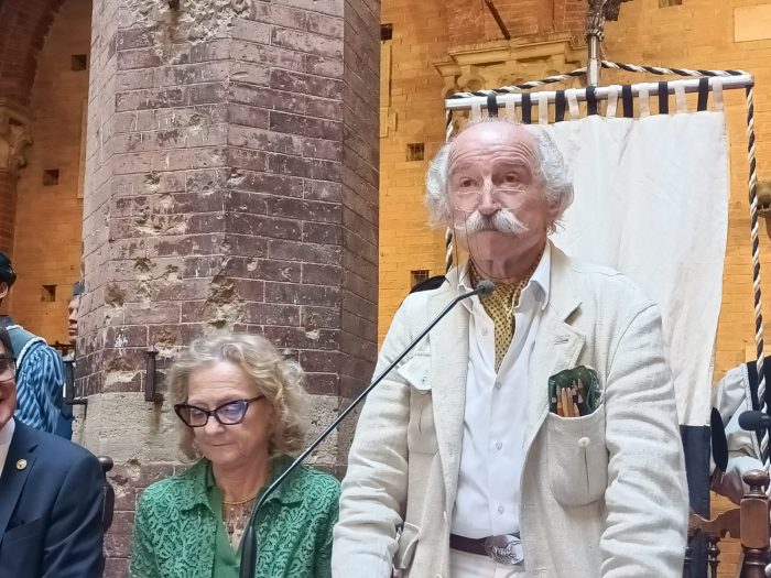 Presentato il Drappellone, Di Jullo: "Un contributo alla vostra straordinaria storia"