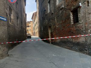 Scossa di terremoto a Siena: cadono calcinacci, alcune strade chiuse
