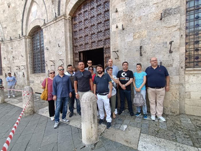 Paycare, lavoratori dal sindaco di Siena. Cesarano: "I dipendenti si dimettono, pronte azioni legali contro l'azienda"