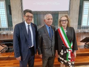 Universit&agrave; Graduation Day, Fauci e Rappuoli sui vaccini: "Scetticismo pericoloso per la scienza, rischiavamo 40 milioni di morti""