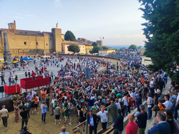 Dino Pes vince il palio dei rioni di Castiglion Fiorentino