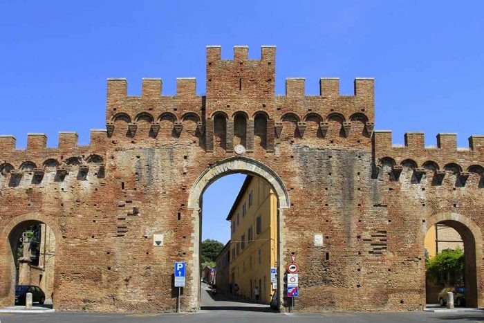 Siena: chiusa alla circolazione Porta Tufi