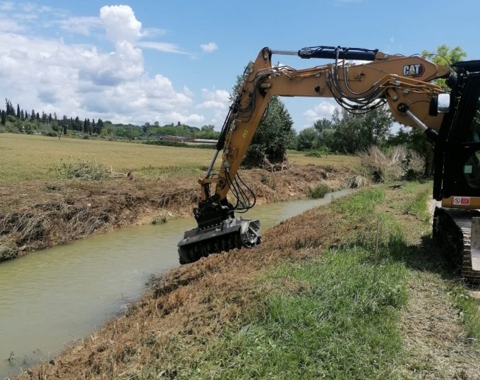 Poggibonsi: procedono i lavori di ripulitura dei torrenti Carfini e Staggia dopo il maltempo
