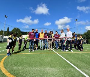Sarteano: un nuovo manto per il campo di calcio a cinque