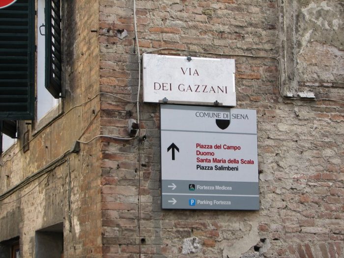 Siena: illuminazione pubblica, lavori in via Camollia