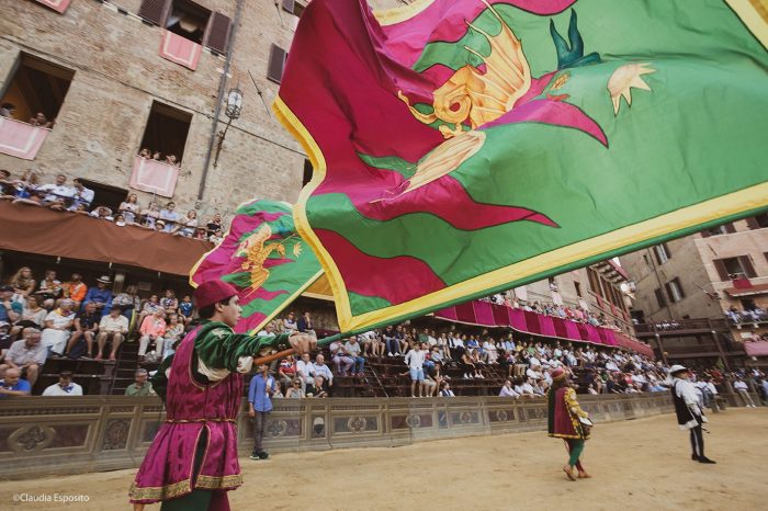 Contrada del Drago: ripartono gli allenamenti per alfieri e tamburini