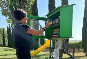 Monteroni d'Arbia: biblioteche all'aperto per lo scambio gratuito di libri nei parchi pubblici