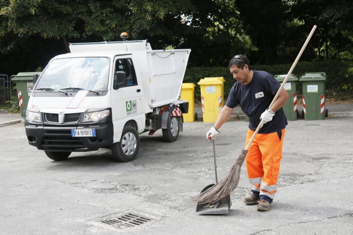 Strade Bianche e Gran Fondo Siena, a San Prospero sospeso il divieto di sosta per la pulizia dalla strada
