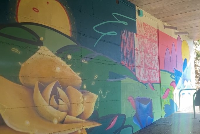 Colle Val d'Elsa i giovani protagonisti con la street art di James Vega e Skino