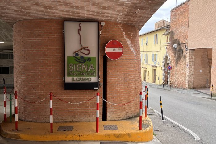 Siena: lavori in via di Fontanella, divieto di transito nelle ore notturne