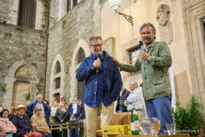 Fabio Fazio e Carlo Cracco animano 'La Terrazza' di San Casciano dei Bagni