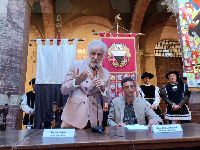 Presentazione drappellone, Lodola: "Dedico questo Palio a Bruno Arena, il mio amico che non c'&egrave; pi&ugrave;"
