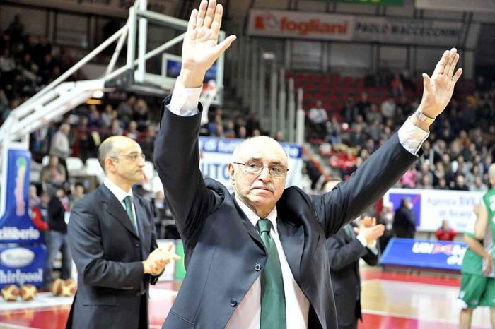Basket in lutto: è morto coach Tonino Zorzi, allenò la Mens Sana tra il '79-'80 e dal 1982 al 1984