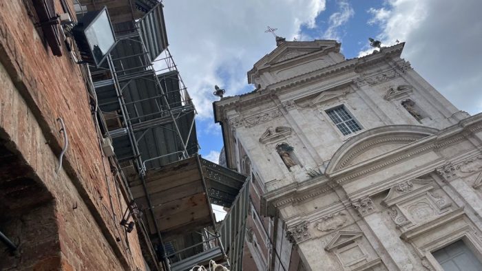 Siena: il centro storico 'minacciato' dai cantieri fantasma