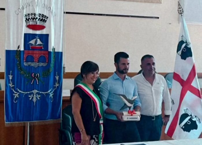 Andrea Chessa, detto Nappa II, riceve il Premio Rondine di Orosei