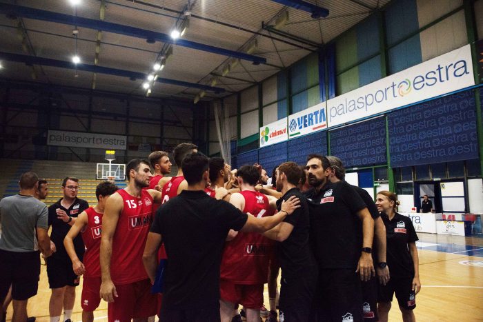 Basket: Umana San Giobbe batte Golfo Piombino nel test di Arezzo