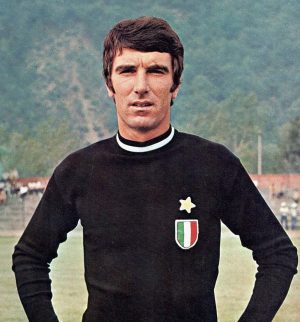 Calcio, Dino Zoff: "Nuove maglie da Palio di Siena mi danno fastidio"