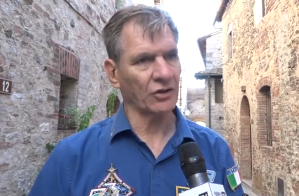 Festa del Luca, l'astronauta Nespoli apre il convegno sulla sostenibilit&agrave;. "Capire come vivere in simbiosi col pianeta"