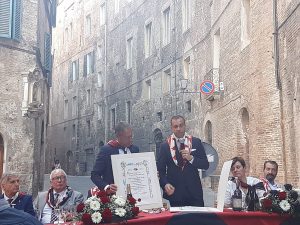 Le contrade di Civetta e Giraffa festeggiano a pranzo i cento anni dall&rsquo;inizio dell&rsquo;alleanza