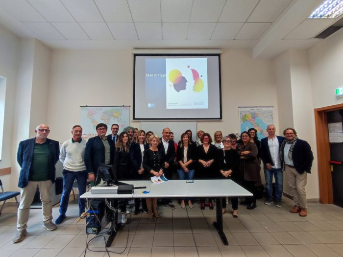 L’Asl Toscana sud est prima azienda sanitaria in Italia a istituire la figura del DE&I manager per il Piano per l’Uguaglianza di Genere (GEP)