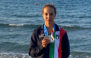 Virtus Buonconvento, Silvia Belli campionessa del mondo junior 1000 e 3000 metri di nuoto pinnato