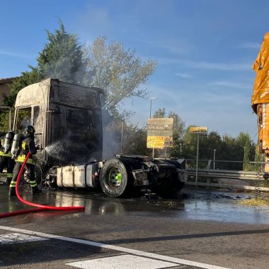 camion incendio Coroncina