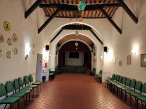 Nella "Casa di Babba Natale Otaria la volontaria" il terzo settore di Siena e provincia si mette "in mostra"