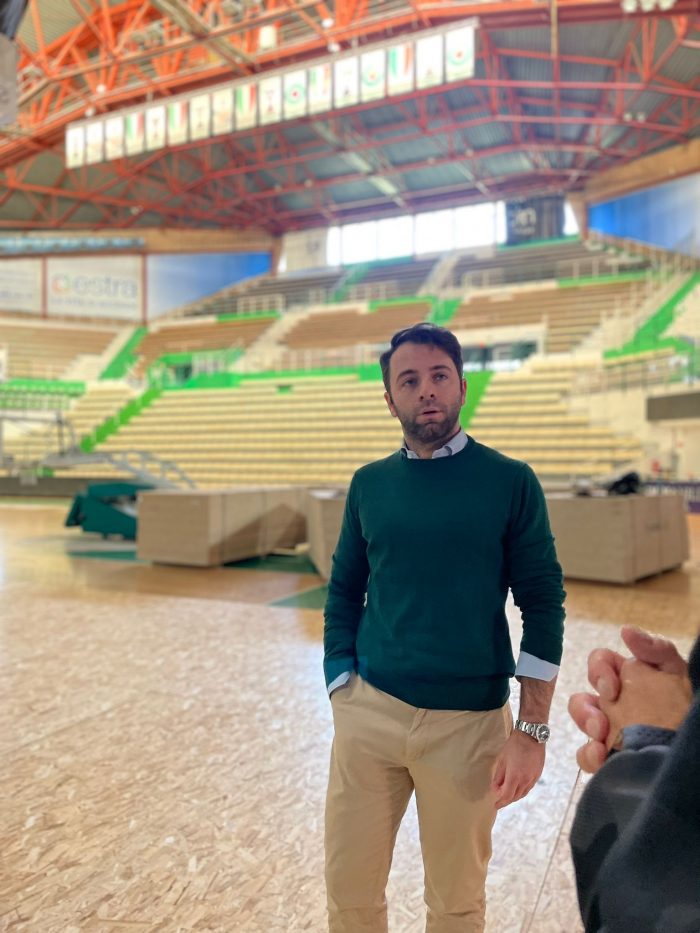 Palasport Siena, Comune incontra le societ&agrave;. Lor&egrave; "Al lavoro per restituire il campo centrale"