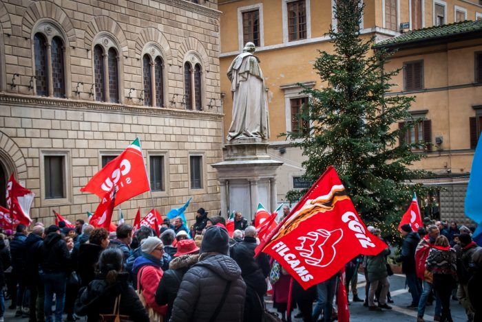 Appalti pulizie Poste Italiane a Siena, i sindacati: "Condizioni di lavoro insostenibili"