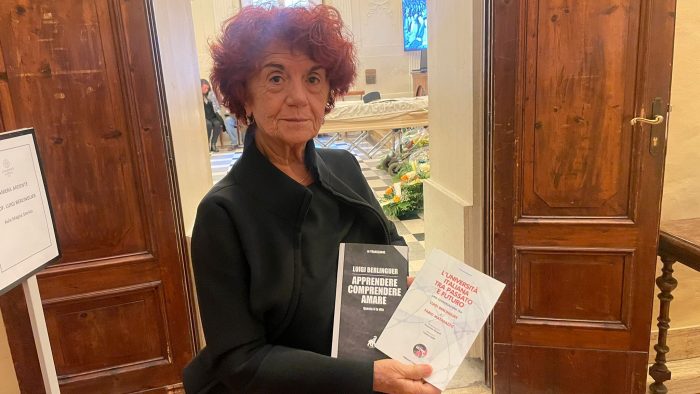 L'ex ministro Fedeli: "Seduta straordinaria alla Camera dei Deputati dedicata a Luigi Berlinguer"