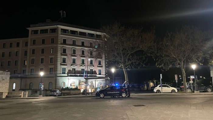 Aggressioni alla mensa Caritas e piazza Gramsci a Siena, fermato 20enne egiziano: doppia accusa di tentato omicidio