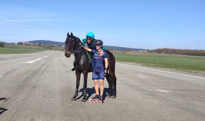 Siena, la sfida tra Duccio Marsili e il cavallo finisce in parità