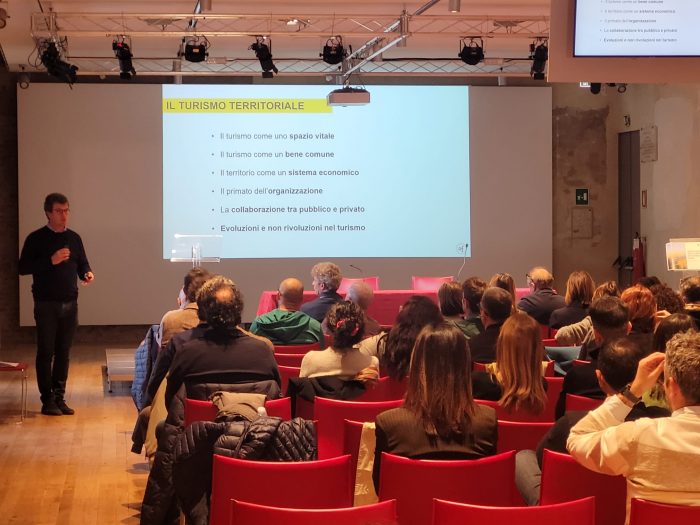 Turismo sostenibile, primo incontro della Consulta dell’Ambito Turistico Terre di Siena