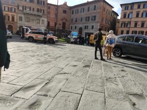 Pedone investito in Piazza Matteotti a Siena