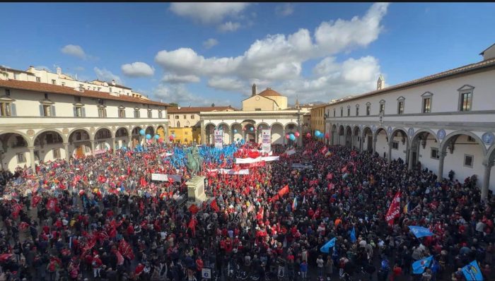 Sciopero Cgil e Uil, in 50mila manifestano a Firenze. Seggiani: "Siamo 'l'esigua minoranza' del ministro Salvini"