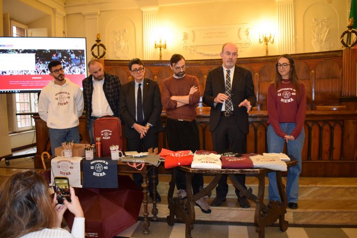 Universit&agrave; di Siena, rinnovata la linea di merchandising