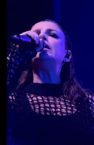 Emma Marrone, dopo il concerto di capodanno a Siena la sfida a Sanremo