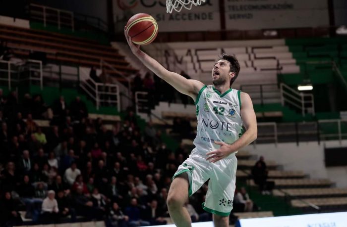 Mens Sana batte Synergy San Giovanni Valdarno, buona la “prima” con le nuove maglie Note di Siena